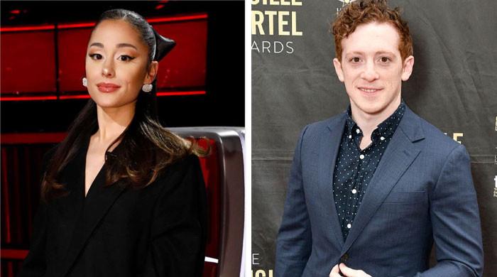 Ariana Grande And Ethan Slater Were ‘not Hiding Their Romance On ‘wicked Set 3078