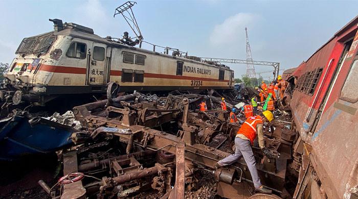 8 killed, 4 injured after freight train crashes into truck in Thailand