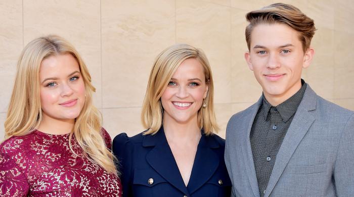 Reese Witherspoon 'Leaning' on Ryan Phillippe During Divorce: Source