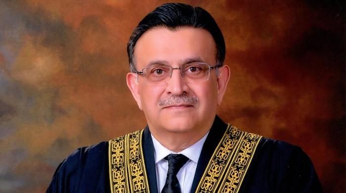 توشہ خانہ کیس: چیف جسٹس بندیال کا کہنا ہے کہ ٹرائل کورٹ نے جلد بازی میں فیصلہ سنایا