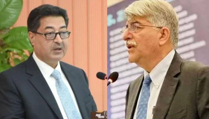 Chief Election Commissioner Sikandar Sultan Raja (left) and Supreme Court Bar Association (SCBA) President Abid Zuberi. PID/ECP/X/File