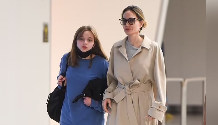 Angelina Jolie all smiles with her daughter Vivienne Jolie-Pitt at JFK  Airport: Photos