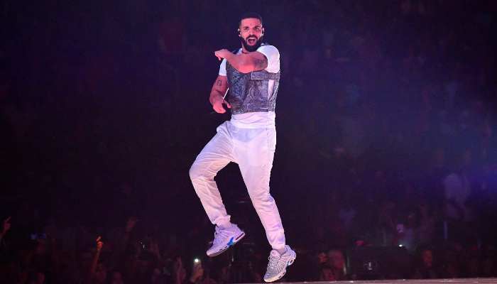 Drake upsets fans forgetting song lyrics during It’s All a Blur tour