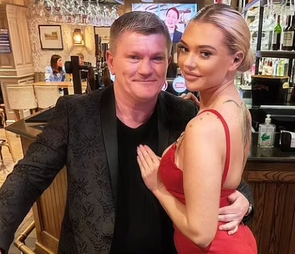 Ricky Hatton is dating THIS stunning model