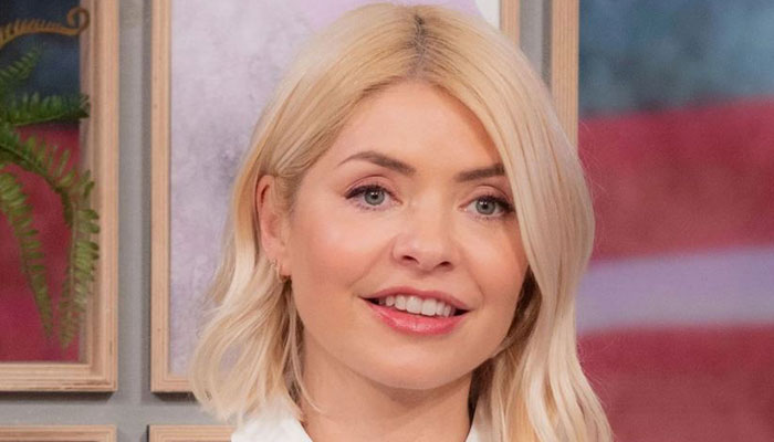 Holly Willoughby seeks fresh start with UK exit after year of turmoil