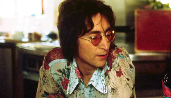Mark David Chapman shot John Lennon in his apartment on Dec 8, 1980