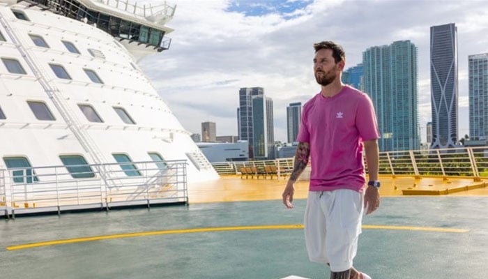 Lionel Messi walks on Royal Caribbeans newest ship Icon of the Seas. — Royal Caribbean International