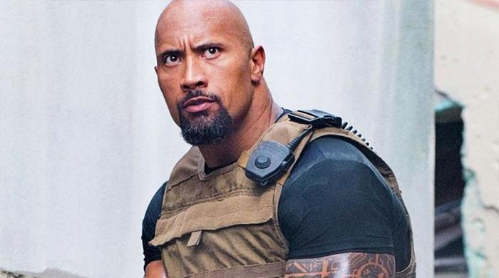 Dwayne Johnson A24 کی دلکش مووی کے لیے Benny Safdie کے ساتھ ٹیم بنا رہے ہیں۔