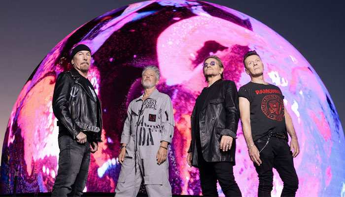 U2 performed ‘Christmas (Baby Please Come Home) at the Sphere