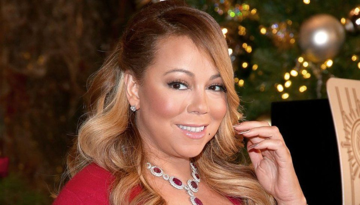 Inside Mariah Careys Special Christmas Home Decorations 