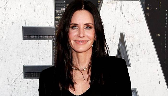 Courteney Cox shares love-hate childhood bond