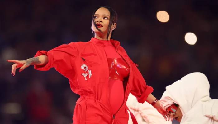 Rihanna shares her views on Super Bowl pregnancy reveal