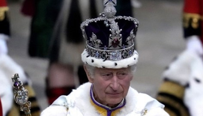 King Charles puts foot down amid growing pressure to abdicate