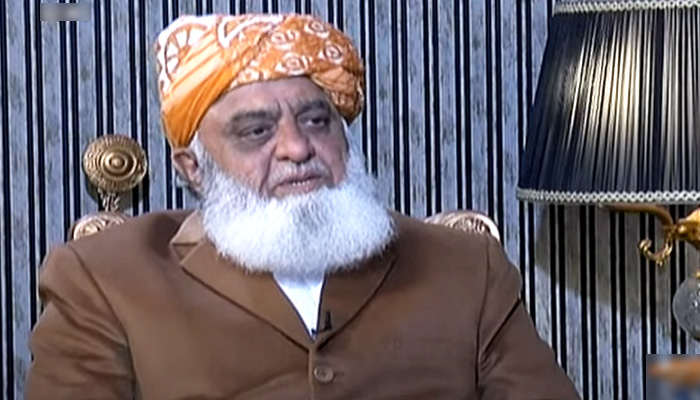 JUI-F chief Maulana Fazlur Rehman speaking in Geo News programme Jirga. — GeoNews/YouTube