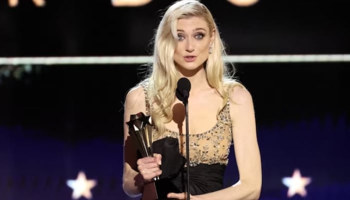 Elizabeth Debicki remembers glorious Princess Diana at Critics Choice Awards