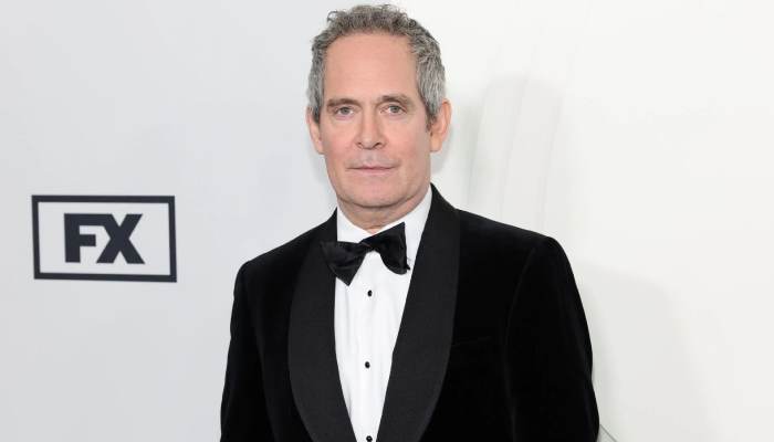 Tom Hollander still mourning Treat Williams death: Havent mourned him