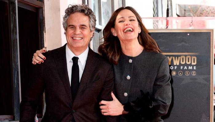 Jennifer Garner pays heartfelt tribute to Mark Ruffalo at Hollywood Walk of Fame