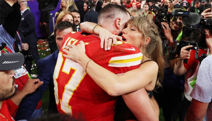 Taylor Swift, Travis Kelce sing ‘Love Story’ to each other at Super Bowl afterparty