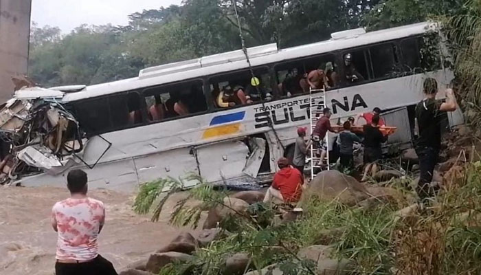 A bus crash in Honduras. — AFP/File