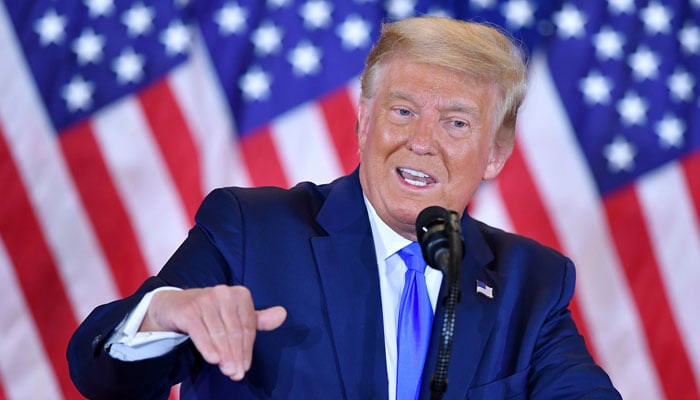 ABD Başkanı Donald Trump, 4 Kasım 2020'nin başlarında Washington DC'deki Beyaz Saray'ın Doğu Odasında konuşuyor. — AFP