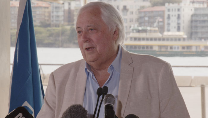 Billionaire Clive Palmer announces plan to build Titanic II