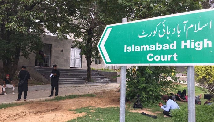 A sign post outside the Islamabad High Court. — Geo News/File