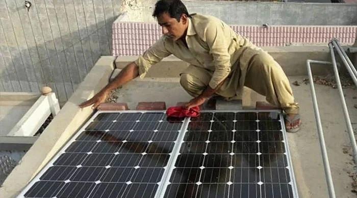 Solar power tariff: Minister says IMF didn’t set condition for gross metering