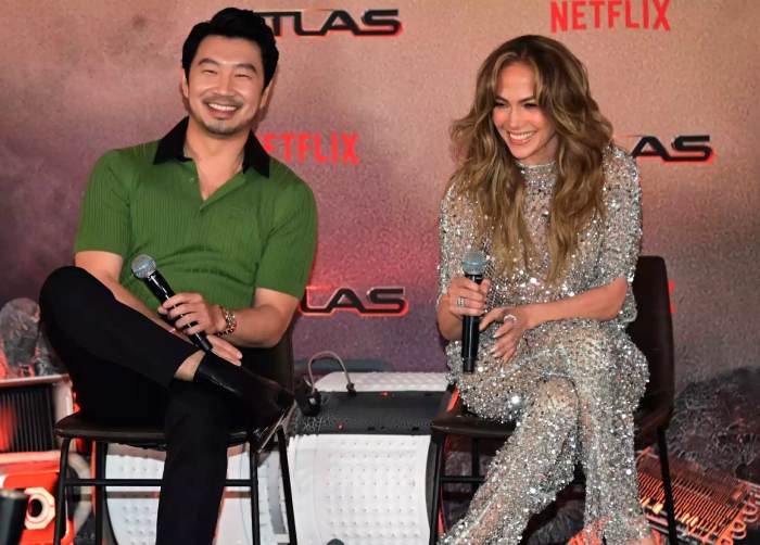 Jennifer Lopez ignores question about Ben Affleck at Atlas premiere