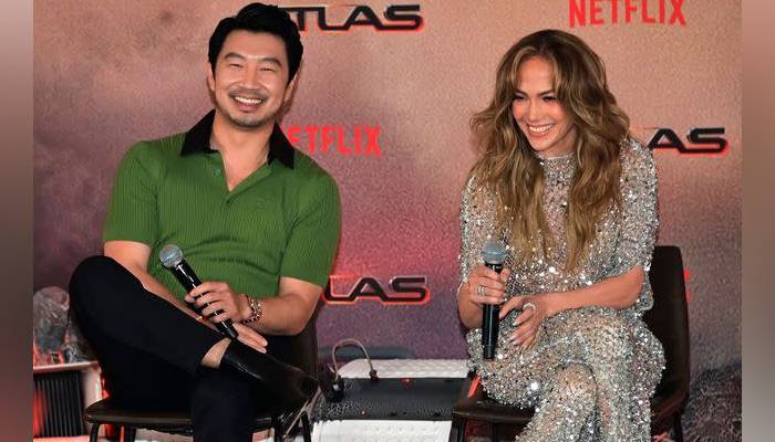 Simu Liu steps up for Jennifer Lopez over Ben Affleck divorce question