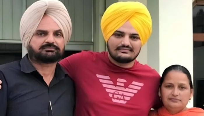 Sidhu Moosewalas parents remember son on 2nd death anniversary