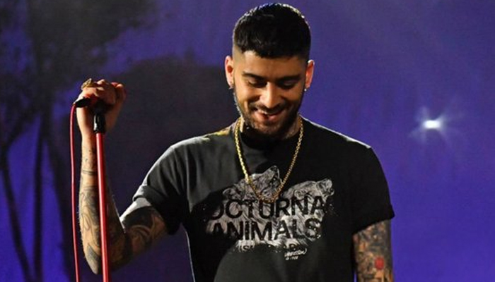 Zayn Malik delighted his fans with his happy demeanor