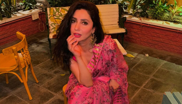 Pakistani star Mahira Khan. — Instagram/@mahirahkhan