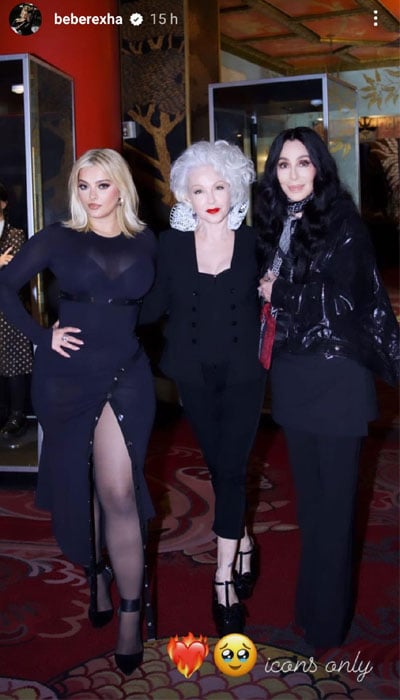 Cher falls at Cyndi Lauper’s feet during heartfelt speech: ‘Genius singer’