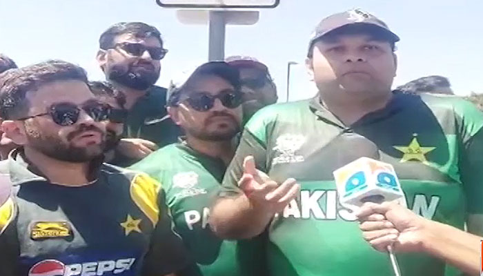 Pakistan cricket team fans speaking to Geo News after Pak vs US match. — YouTube screengrab/Geo News