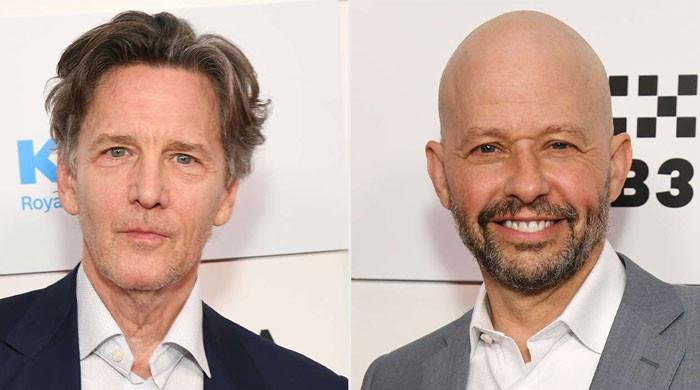 Jon Cryer spills on tense relationship with Andrew McCarthy in ‘Pretty in Pink’