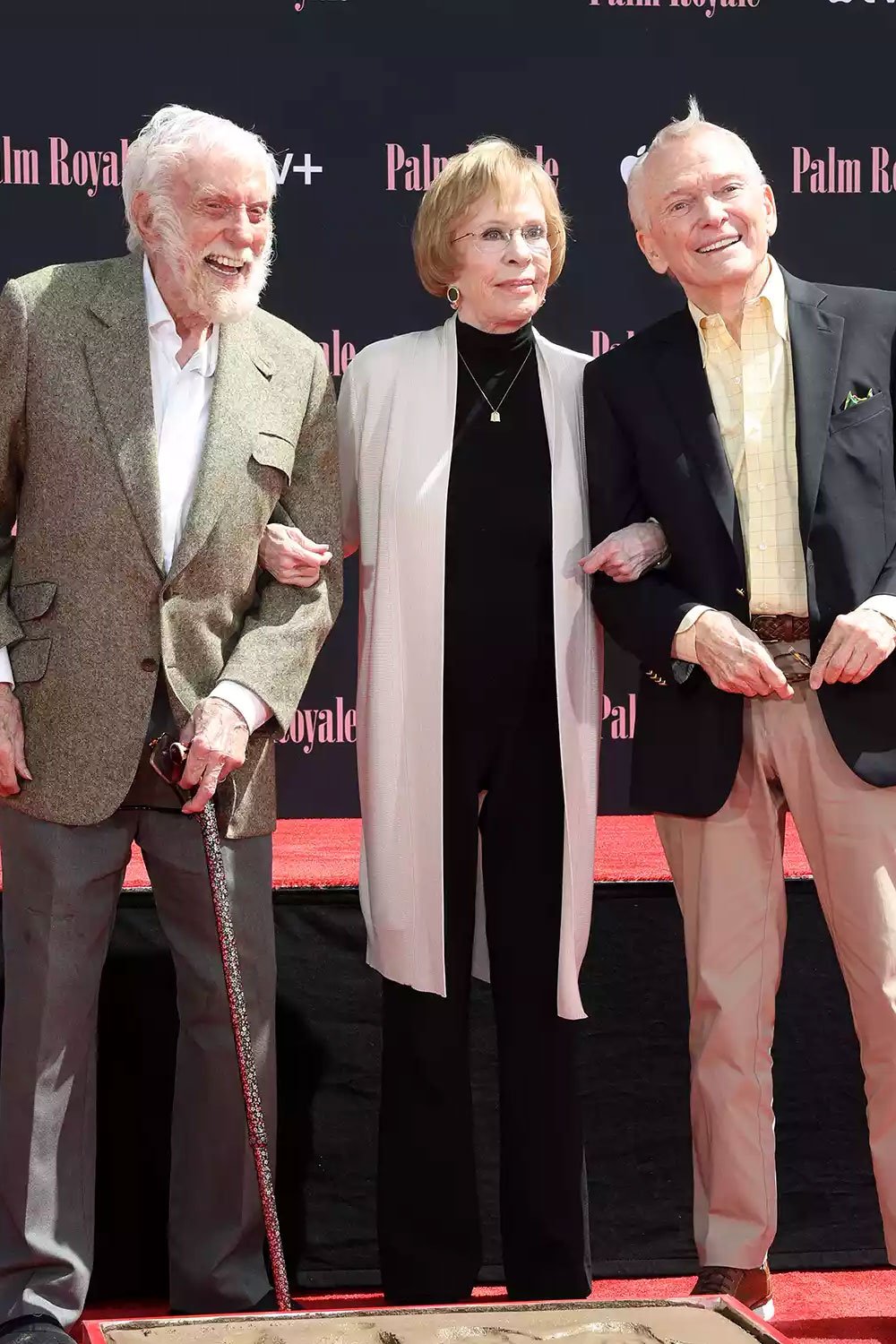 Dick Van Dyke reunites with Carol Burnett at milestone event