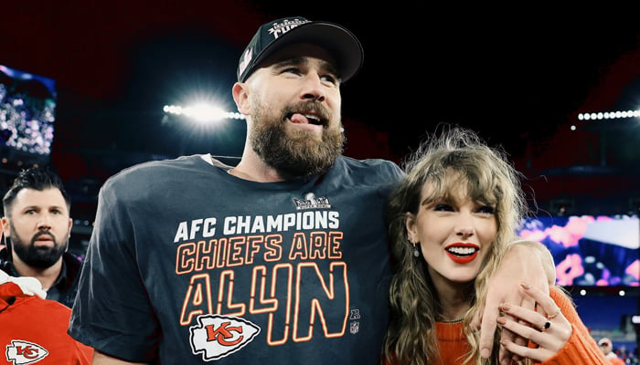 Taylor Swift goes Instagram official with Travis Kelce with delightful selfie