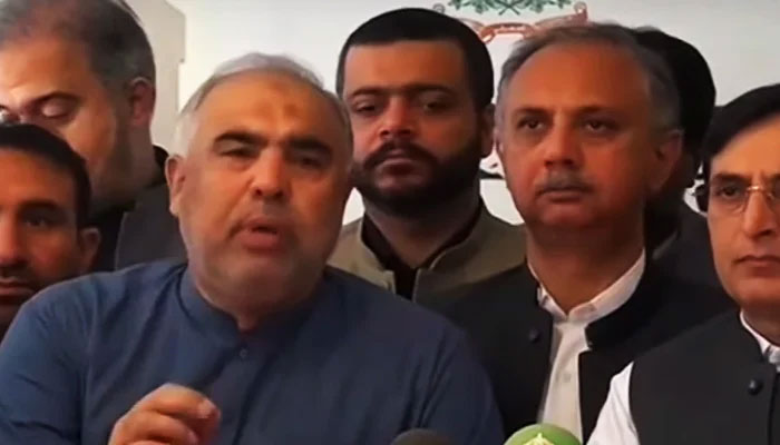 PTIs top leader Asad Qasier speaks to reporters outside the National Assembly in Islamabad, on June 23, 2024. — Screengrab/GeoNews