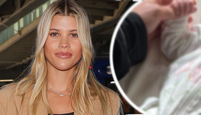 Sofia Richie held her one-month-old daughters hand in the new photo