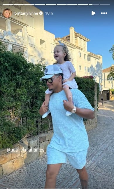 Patrick Mahomes shares sweet moments with daughter on family vacation