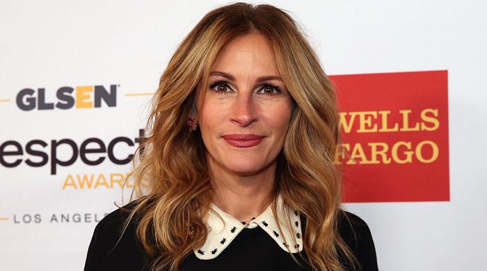 Julia Roberts, husband Danny Moder mark 22 years of marriage