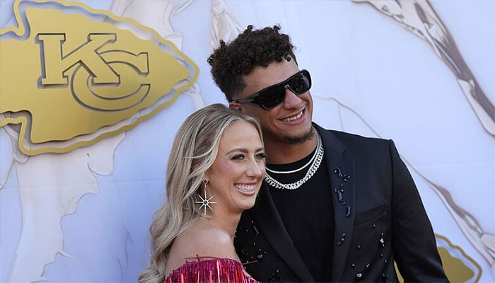 Patrick Mahomes, Brittany, and Travis Kelce rock at Taylor Swifts Eras Tour.