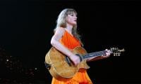  Taylor Swift Performs 'Mary's Song' Live After 16 Years