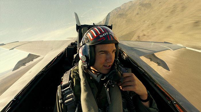 Tom Cruise Performs Thrilling Plane Stunt In Oxfordshire For Mission ...