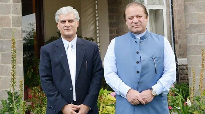 Nawaz Sharif's ex-political secretary Asif Kirmani quits PML-N