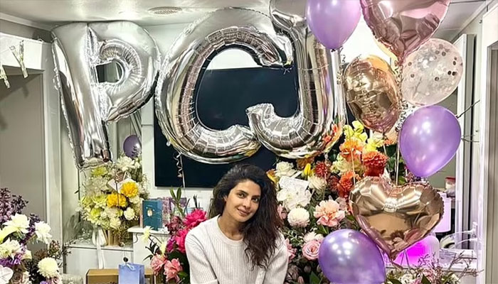 Nick Jonas sweet gesture for Priyanka Chopras 42nd birthday makes waves.