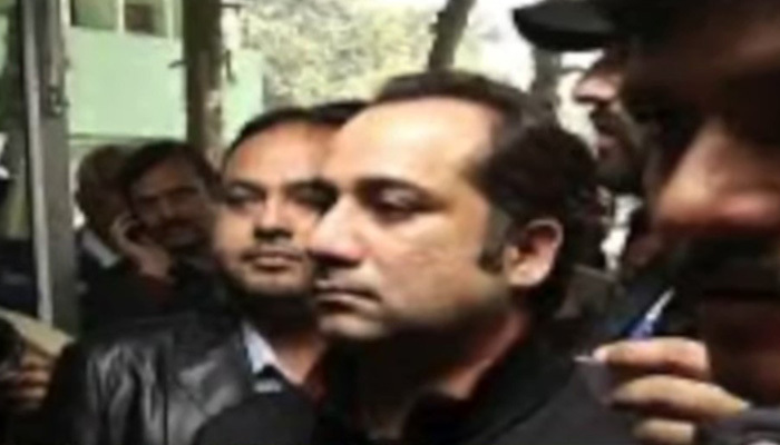 Authorities arrest singer Rahat Fateh Ali Khan in Dubai. — Geo Tv