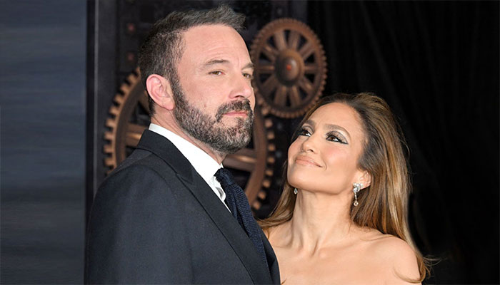 Jennifer Lopez and Ben Affleck rekindle marriage with love letters.