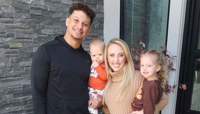 Brittany Mahomes and Patrick Mahomes paid a visit to husband on football field