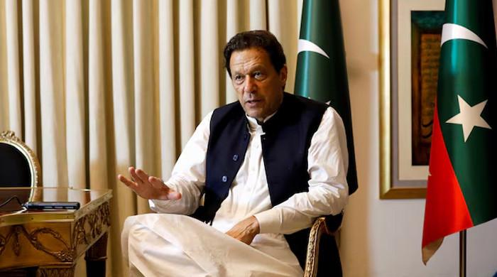 عمران خان نے پی ٹی آئی کی تردید کے باوجود جی ایچ کیو کے احتجاجی کال کے بیان کی تائید کردی